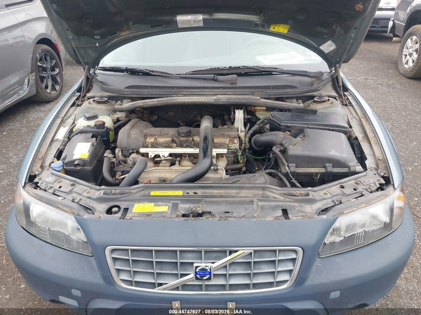2001 Volvo V70 VIN YV1SZ58D211042453 IAAI salvage auction — NORMAL WEAR, Clear (Virginia), sold $325 on 2026-08-04 (photo 6)
