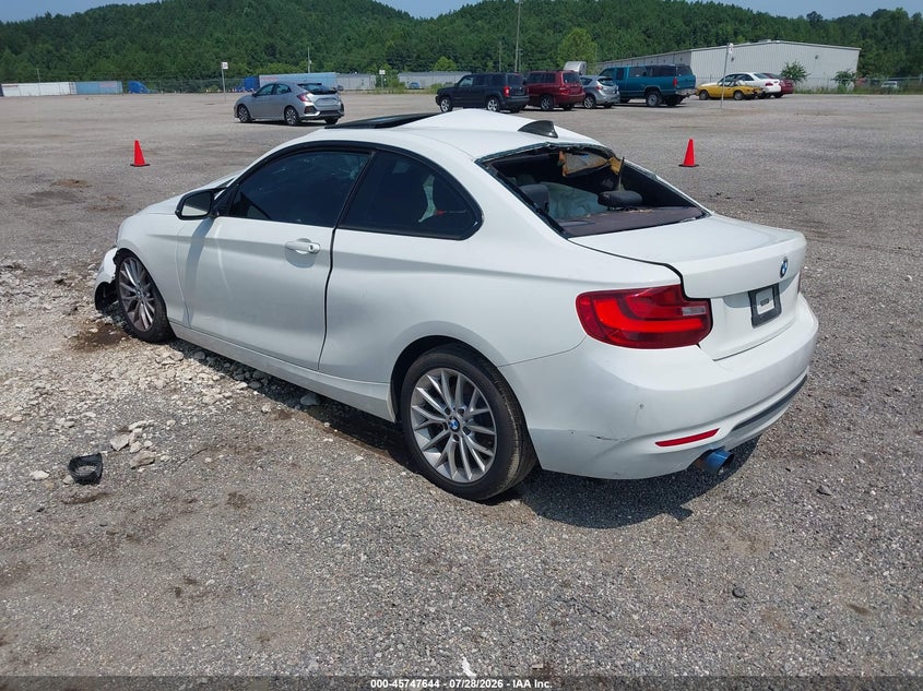 2016 BMW 2 series VIN WBA1G9C58GV598750 IAAI salvage auction — NORMAL WEAR, Clear (Florida), sold $25 on 2026-08-05 (photo 3)