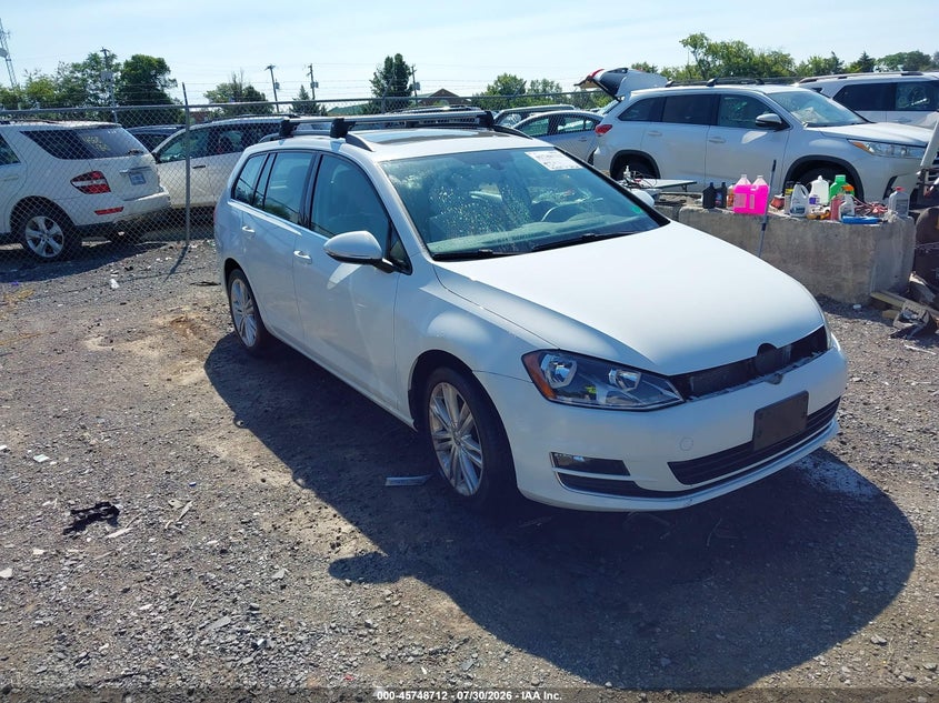 2015 Volkswagen Golf sportsvan VIN 3VWCA7AU5FM520296 IAAI salvage auction — SIDE, Wait Title, sold $2,650 on 2026-08-12 (photo 1)