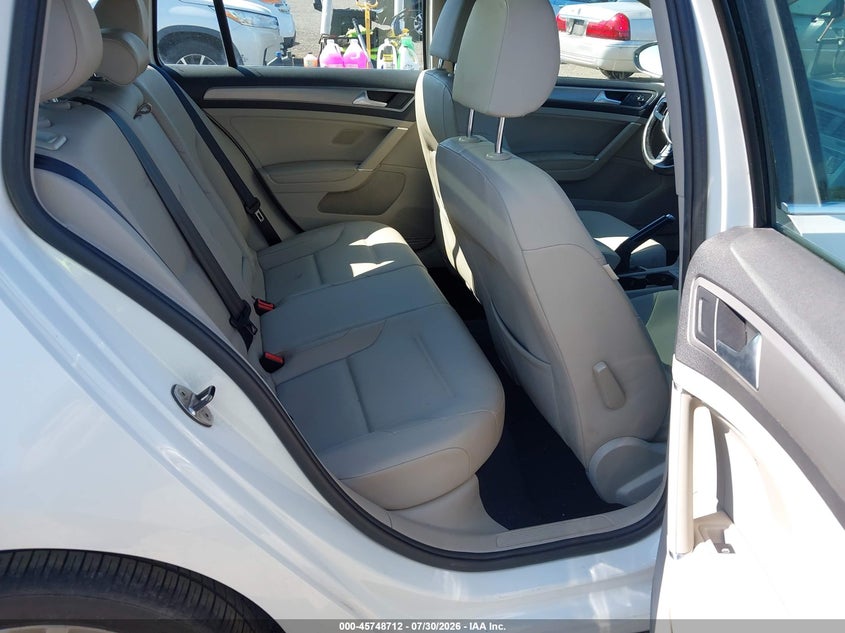 2015 Volkswagen Golf sportsvan VIN 3VWCA7AU5FM520296 IAAI salvage auction — SIDE, Wait Title, sold $2,650 on 2026-08-12 (photo 8)
