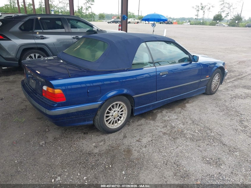 1998 BMW 3 series VIN WBABK7335WET66983 IAAI salvage auction — NORMAL WEAR, Clear (Florida), sold $3,500 on 2026-08-25 (photo 4)