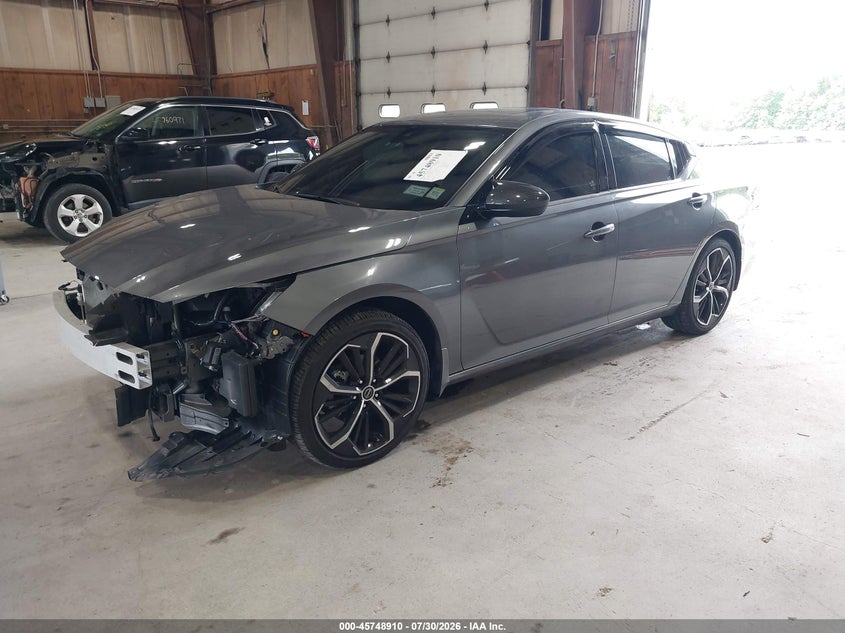 2025 Nissan Altima VIN 1N4BL4CV5SN408343 IAAI salvage auction — RIGHT FRONT, Salvage Title, sold $9,200 on 2026-08-26 (photo 2)