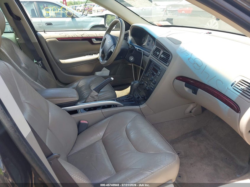 2004 Volvo Xc70 VIN YV1SZ59H341168780 IAAI salvage auction — NORMAL WEAR, Clear (New York), sold $325 on 2026-08-06 (photo 5)