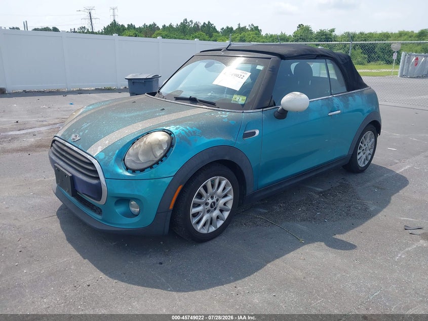 2016 Mini Convertible VIN WMWWG5C58G3C19596 IAAI salvage auction — NORMAL WEAR, Clear (New Jersey), sold $1,325 on 2026-08-17 (photo 2)