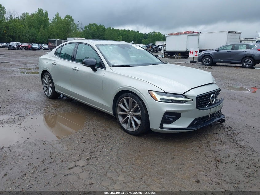 2021 Volvo S60 VIN 7JR102TZ0MG118039 — IAAI salvage auction photo