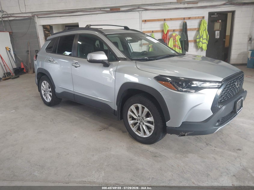 2022 Toyota Corolla cross VIN 7MUBAABG0NV027540 — IAAI salvage auction photo