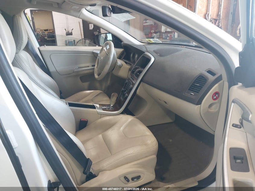 2012 Volvo Xc60 VIN YV4902DZ8C2242293 IAAI salvage auction — NORMAL WEAR, Clear (New York), sold $1,000 on 2026-08-05 (photo 5)