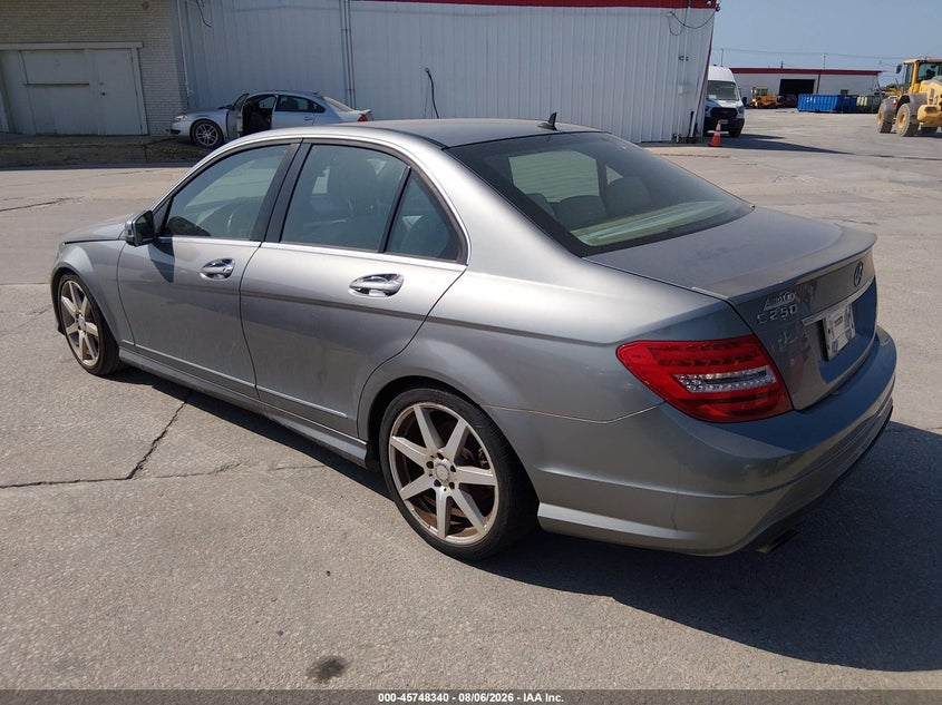 2014 Mercedes-benz C-klasse VIN WDDGF4HB4EA956972 IAAI salvage auction — REPOSSESSION, Salvage Title, sold $650 on 2026-08-17 (photo 3)