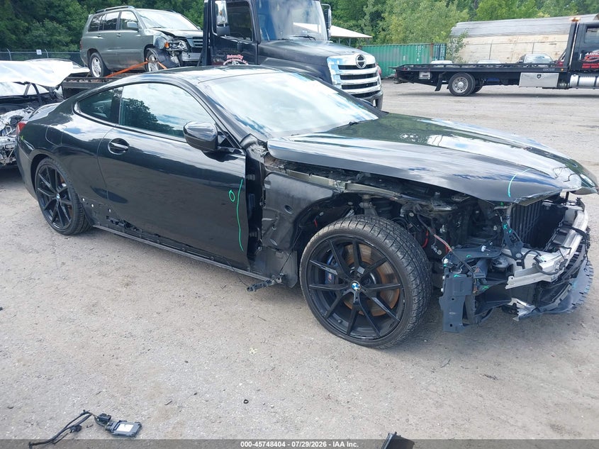 2021 BMW 8er VIN WBABC4C00MCF01946 — IAAI salvage auction photo