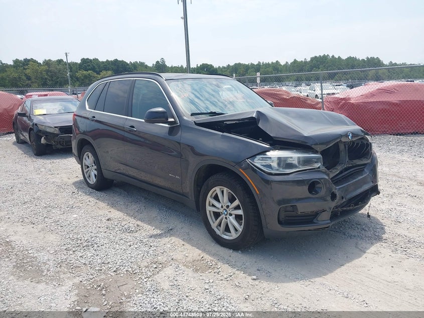 2015 BMW X5 VIN 5UXKR2C57F0H37823 IAAI salvage auction — FRONT & REAR, Salvage Title, sold $1,575 on 2026-08-29 (photo 1)