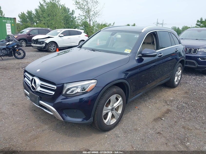 2017 Mercedes-benz Glc VIN WDC0G4KB9HF221083 IAAI salvage auction — NORMAL WEAR, Clear (New Jersey), sold $3,150 on 2026-08-04 (photo 2)