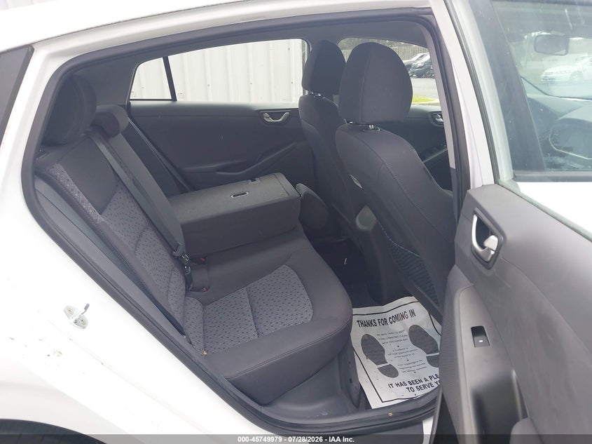 2018 Hyundai Ioniq hybrid VIN KMHC65LC1JU075617 IAAI salvage auction — NORMAL WEAR, Sf97 (Virginia), sold $11,900 on 2026-08-19 (photo 8)