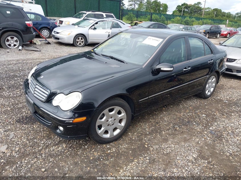 2006 Mercedes-benz C class VIN WDBRF87HX6F757041 IAAI salvage auction — NORMAL WEAR, Clear (New York), sold $475 on 2026-08-11 (photo 2)