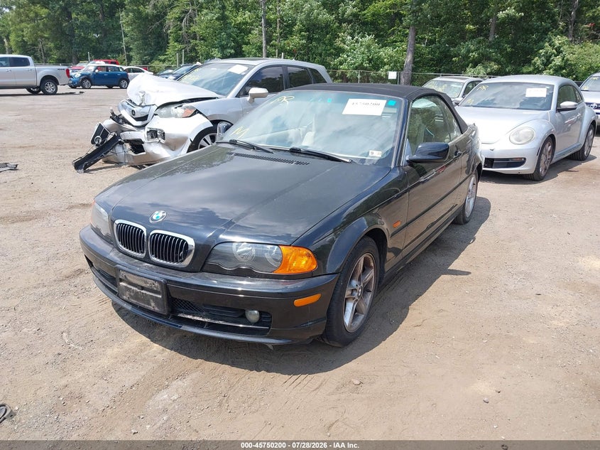 2002 BMW 3 series VIN WBABS33412JY42424 IAAI salvage auction — NORMAL WEAR, Clear (Virginia), sold $725 on 2026-08-19 (photo 2)