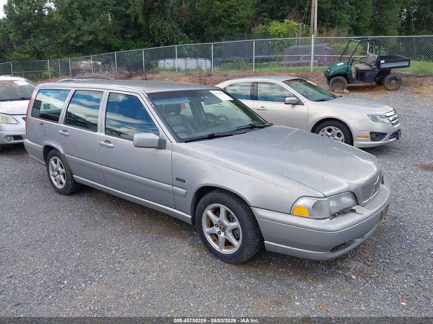 1998 Volvo V70 VIN YV1LW5577W3474902 IAAI salvage auction — NORMAL WEAR, Clear (Virginia), sold $200 on 2026-08-11 (photo 1)