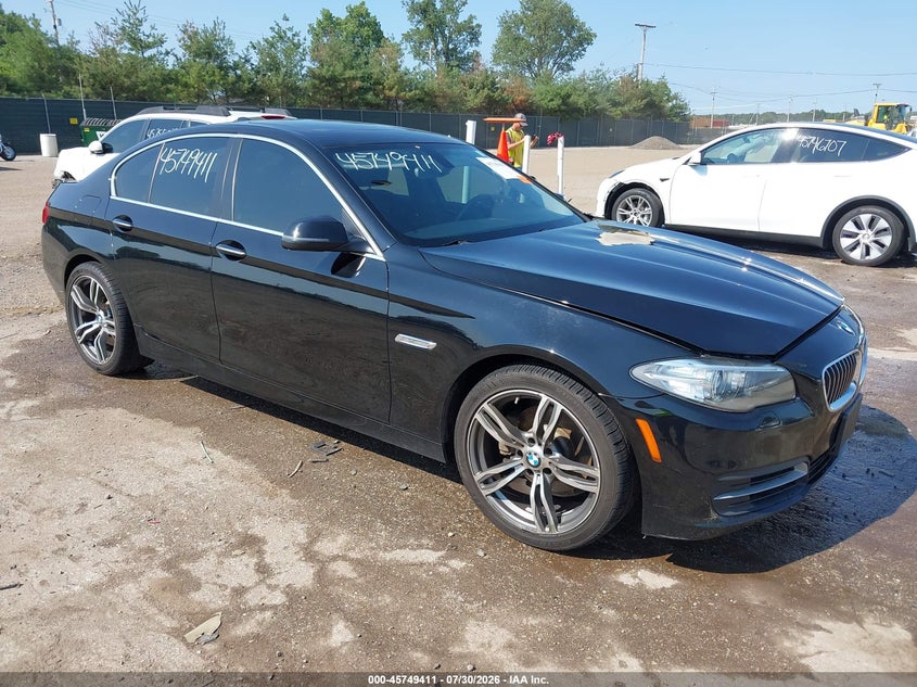 2014 BMW 5er VIN WBA5A7C52ED613382 IAAI salvage auction — ENGINE BURN, Salvage Title, sold $825 on 2026-09-03 (photo 1)