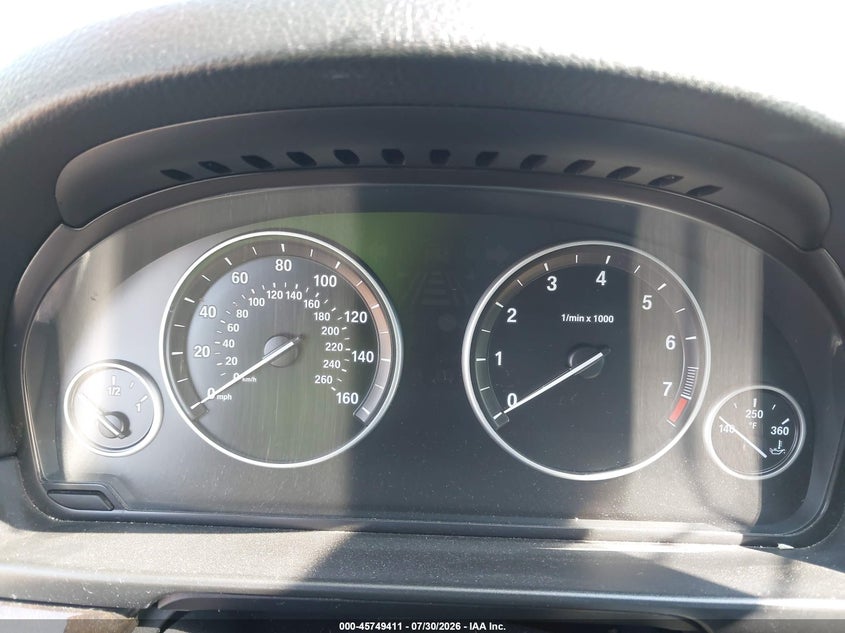 2014 BMW 5er VIN WBA5A7C52ED613382 IAAI salvage auction — ENGINE BURN, Salvage Title, sold $825 on 2026-09-03 (photo 7)