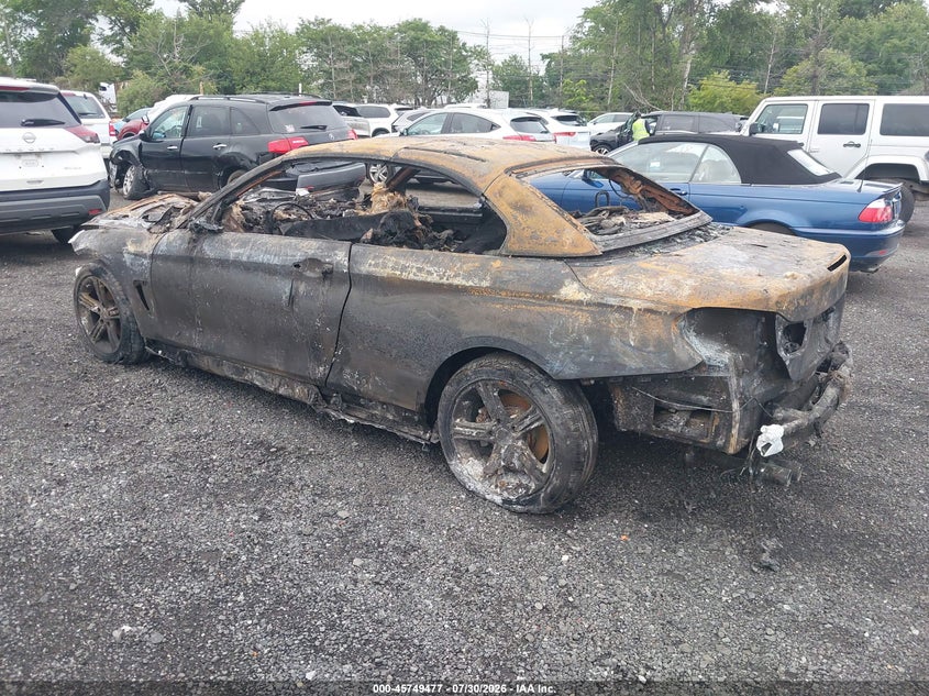 2015 BMW 4er VIN WBA3T1C55FP820847 IAAI salvage auction — EXTERIOR BURN, Wait Title, sold $275 on 2026-08-17 (photo 3)