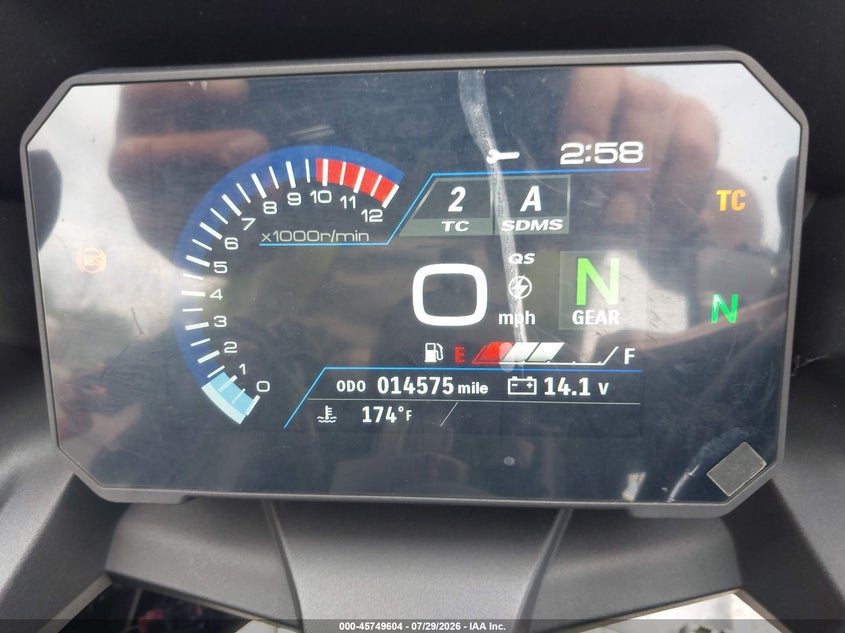 2024 Suzuki Gsx VIN JS1EM13B5R7102289 IAAI salvage auction — FRONT END, Wait Title, sold $1,725 on 2026-09-23 (photo 7)