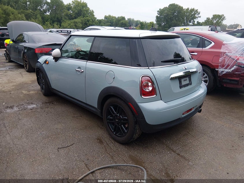 2012 Mini Cooper VIN WMWSU3C5XCT264316 IAAI salvage auction — LEFT FRONT, Salvage Title, sold $500 on 2026-09-05 (photo 3)