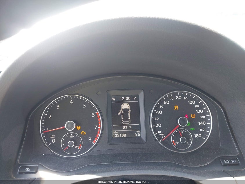 2010 Volkswagen Eos VIN WVWBA7AH3AV018063 IAAI salvage auction — NORMAL WEAR, Original (Ohio), sold $25 on 2026-08-11 (photo 7)