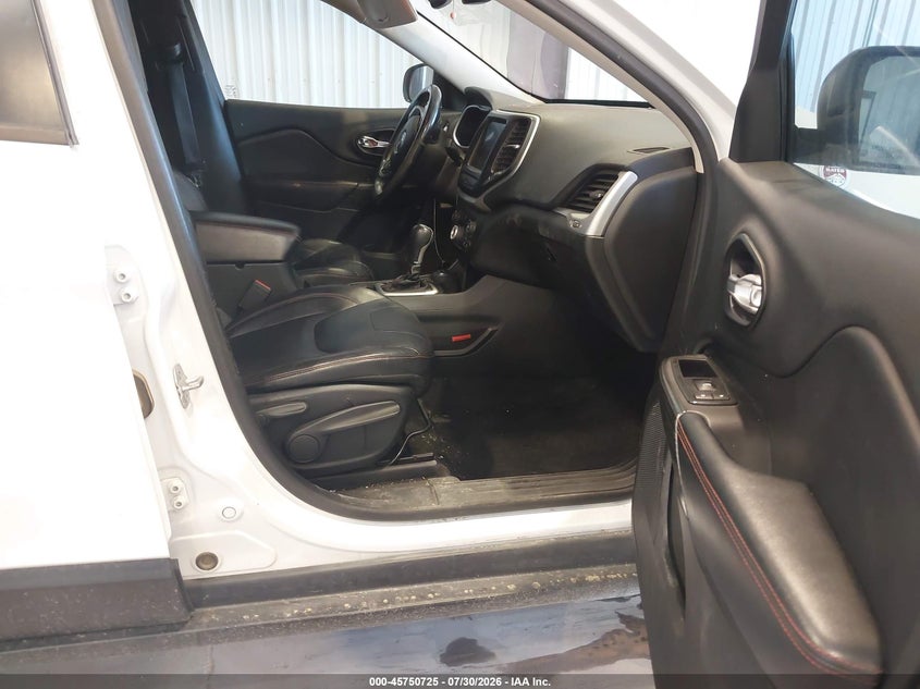 2014 Jeep Cherokee VIN 1C4PJMBS8EW198249 IAAI salvage auction — NORMAL WEAR, Clear (Utah), sold $850 on 2026-08-13 (photo 5)