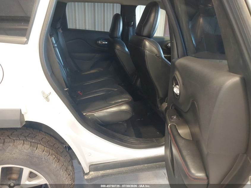2014 Jeep Cherokee VIN 1C4PJMBS8EW198249 IAAI salvage auction — NORMAL WEAR, Clear (Utah), sold $850 on 2026-08-13 (photo 8)