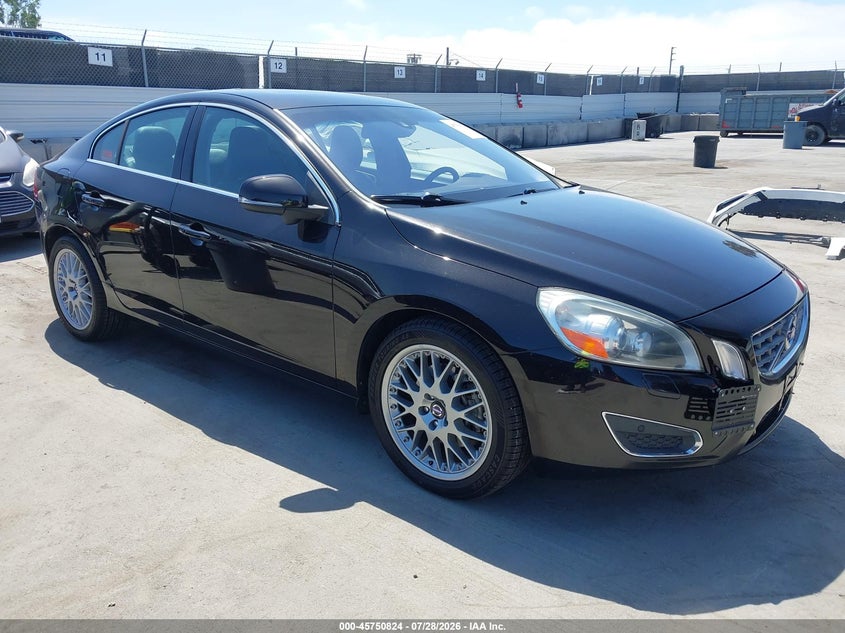 2013 Volvo S60 VIN YV1612FH5D2170536 IAAI salvage auction — NORMAL WEAR, Clear - Dealer Only (California), sold $1,025 on 2026-08-05 (photo 1)