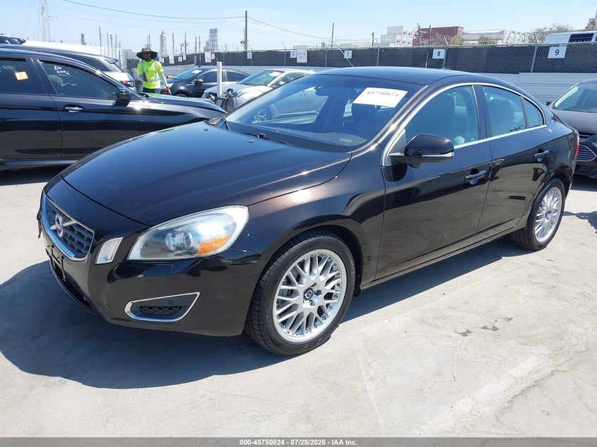 2013 Volvo S60 VIN YV1612FH5D2170536 IAAI salvage auction — NORMAL WEAR, Clear - Dealer Only (California), sold $1,025 on 2026-08-05 (photo 2)