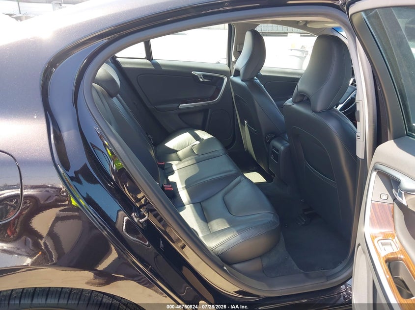 2013 Volvo S60 VIN YV1612FH5D2170536 IAAI salvage auction — NORMAL WEAR, Clear - Dealer Only (California), sold $1,025 on 2026-08-05 (photo 8)