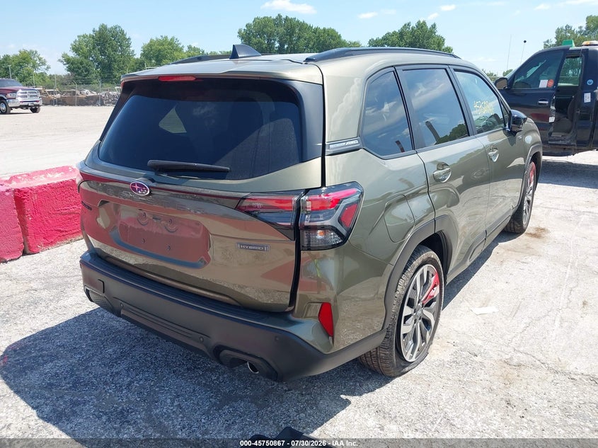 2025 Subaru Forester VIN JF2SLSTD0SH451199 IAAI salvage auction — SIDE, Salvage Title, sold $12,100 on 2026-08-23 (photo 4)
