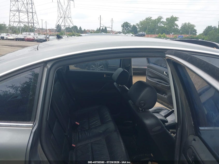 2002 Volkswagen Passat VIN WVWPD63B02P292519 IAAI salvage auction — UNKNOWN, Salvage (Pennsylvania), sold $475 on 2026-08-14 (photo 8)