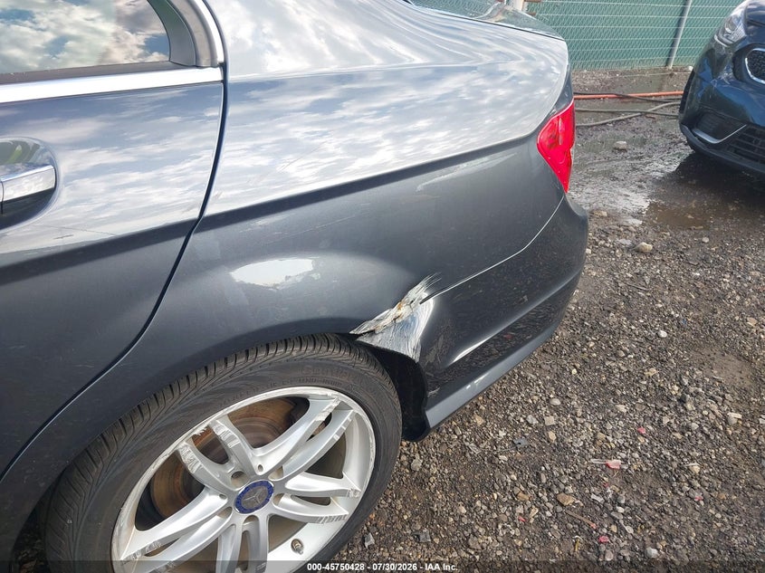 2014 Mercedes-benz C-klasse VIN WDDGF4HB2EA959109 IAAI salvage auction — LEFT REAR, Salvage Title, sold $3,500 on 2026-08-19 (photo 6)