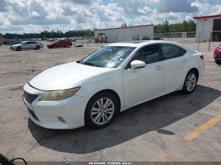 2013 Lexus ES VIN JTHBK1GG5D2058951 IAAI salvage auction — Right Front, Salvage, sold $2,700 on 2026-10-12 (photo 2)