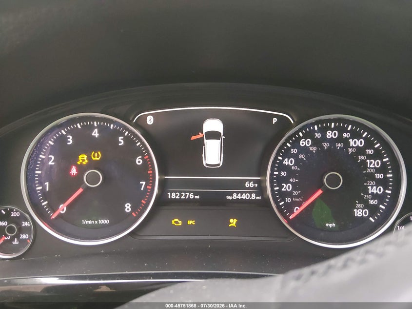 2014 Volkswagen Touareg VIN WVGEF9BP6ED007775 IAAI salvage auction — LEFT SIDE, Wait Title, sold $425 on 2026-08-18 (photo 7)