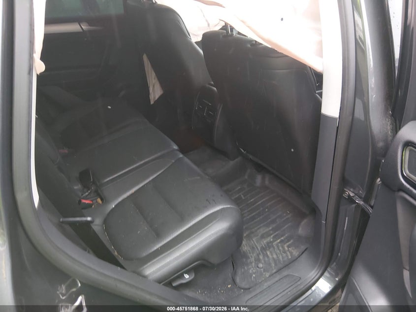 2014 Volkswagen Touareg VIN WVGEF9BP6ED007775 IAAI salvage auction — LEFT SIDE, Wait Title, sold $425 on 2026-08-18 (photo 8)