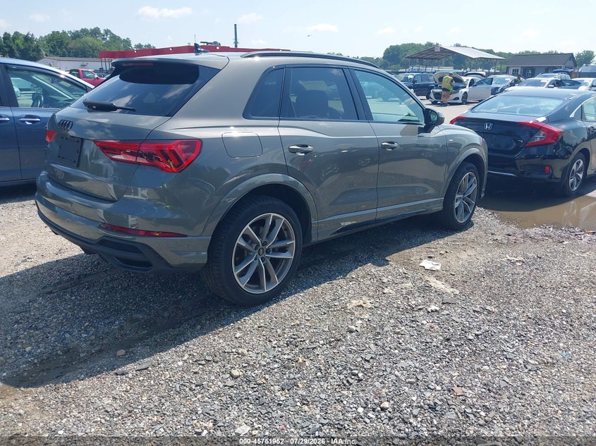 2025 Audi Q3 VIN WA1DECF34S1031751 IAAI salvage auction — LEFT FRONT, Salvage Title, sold $17,775 on 2026-08-20 (photo 4)