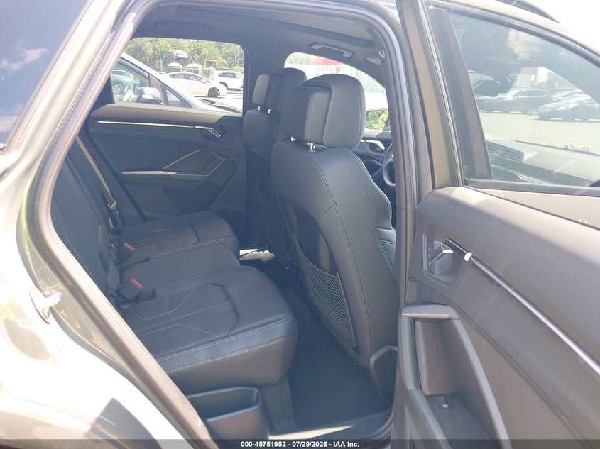 2025 Audi Q3 VIN WA1DECF34S1031751 IAAI salvage auction — LEFT FRONT, Salvage Title, sold $17,775 on 2026-08-20 (photo 8)