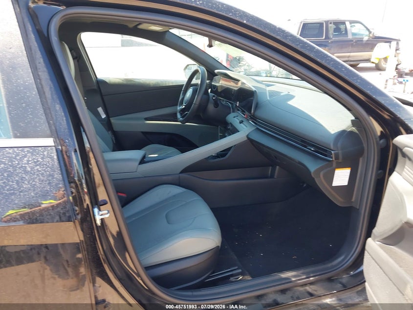 2025 Hyundai Elantra VIN KMHLN4DJ2SU171848 IAAI salvage auction — RIGHT SIDE, Salvage Title, sold $15,600 on 2026-08-22 (photo 5)