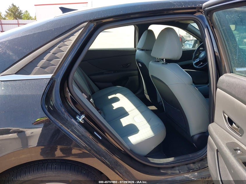 2025 Hyundai Elantra VIN KMHLN4DJ2SU171848 IAAI salvage auction — RIGHT SIDE, Salvage Title, sold $15,600 on 2026-08-22 (photo 8)