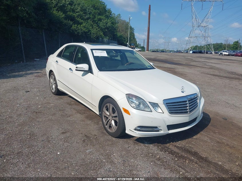2011 Mercedes-benz E-class VIN WDDHF8HBXBA433964 IAAI salvage auction — NORMAL WEAR, Clear (Pennsylvania), sold $900 on 2026-08-07 (photo 1)