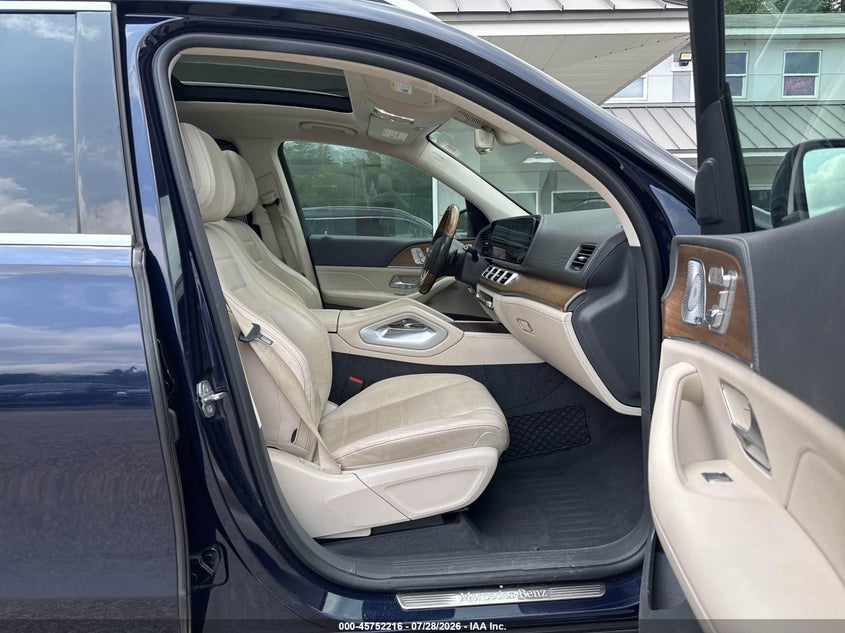 2020 Mercedes-benz Gls-class VIN 4JGFF5KE1LA104408 IAAI salvage auction — NORMAL WEAR, Clear (South Carolina), sold $21,175 on 2026-09-02 (photo 5)