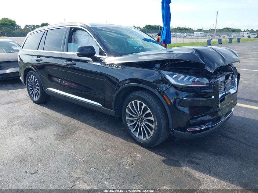 2024 Lincoln Aviator VIN 5LM5J6WC6RGL00937 — IAAI salvage auction photo