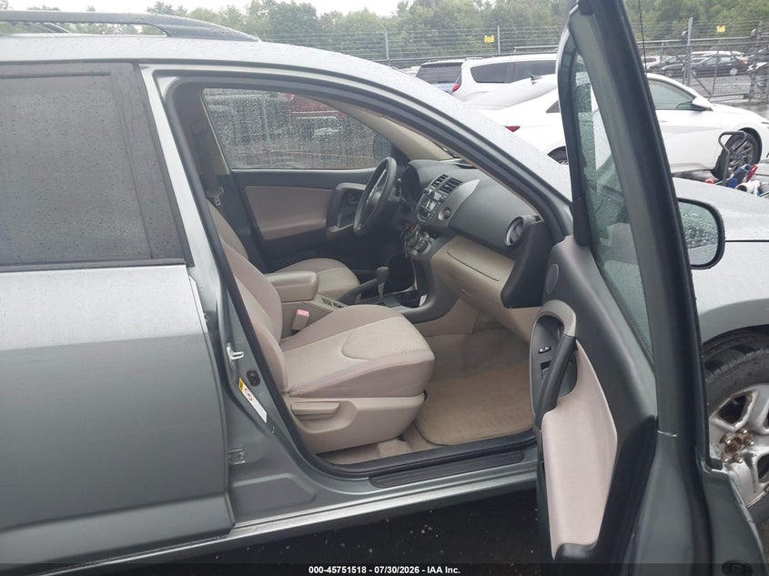 2008 Toyota Rav4 VIN JTMBD33VX86085282 IAAI salvage auction — NORMAL WEAR, Clear (Connecticut), sold $1,200 on 2026-08-02 (photo 5)