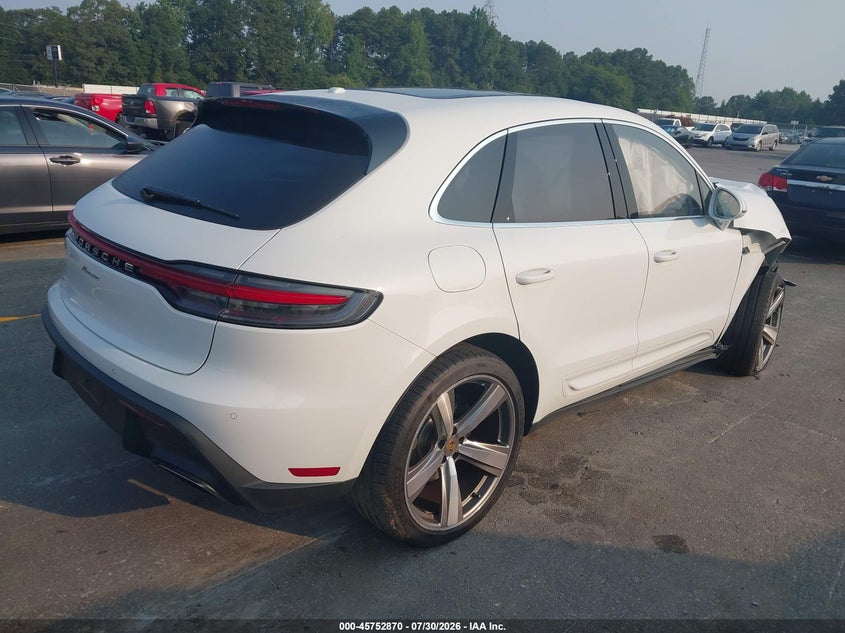 2024 Porsche Macan VIN WP1AA2A58RLB18847 IAAI salvage auction — NORMAL WEAR, Clear (Colorado), sold $16,950 on 2026-08-10 (photo 4)