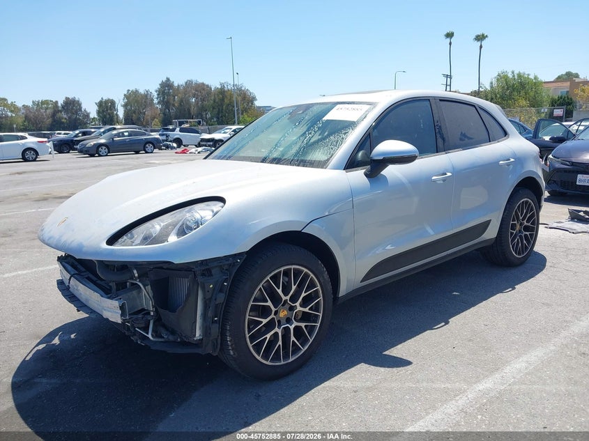 2017 Porsche Macan VIN WP1AB2A51HLB11539 IAAI salvage auction — RIGHT FRONT, Wait Title, sold $11,625 on 2026-08-22 (photo 2)