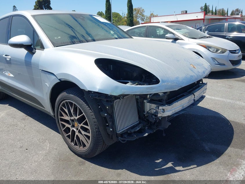 2017 Porsche Macan VIN WP1AB2A51HLB11539 IAAI salvage auction — RIGHT FRONT, Wait Title, sold $11,625 on 2026-08-22 (photo 6)
