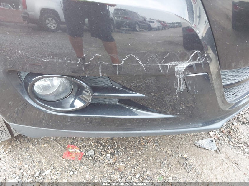 2011 Volkswagen Tiguan VIN WVGAV7AX2BW528516 IAAI salvage auction — NORMAL WEAR, Clear-Dealer Only (Maryland), sold $875 on 2026-08-06 (photo 6)