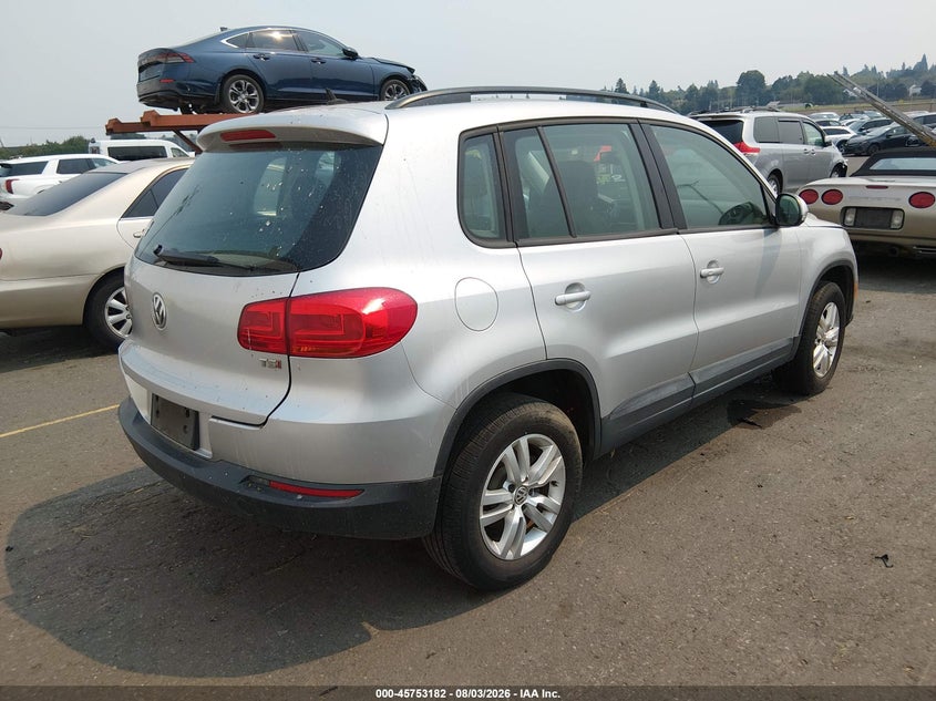 2016 Volkswagen Tiguan VIN WVGAV7AX5GW586448 IAAI salvage auction — NORMAL WEAR, Clear-Dealer Only (Oregon), sold $425 on 2026-08-06 (photo 4)