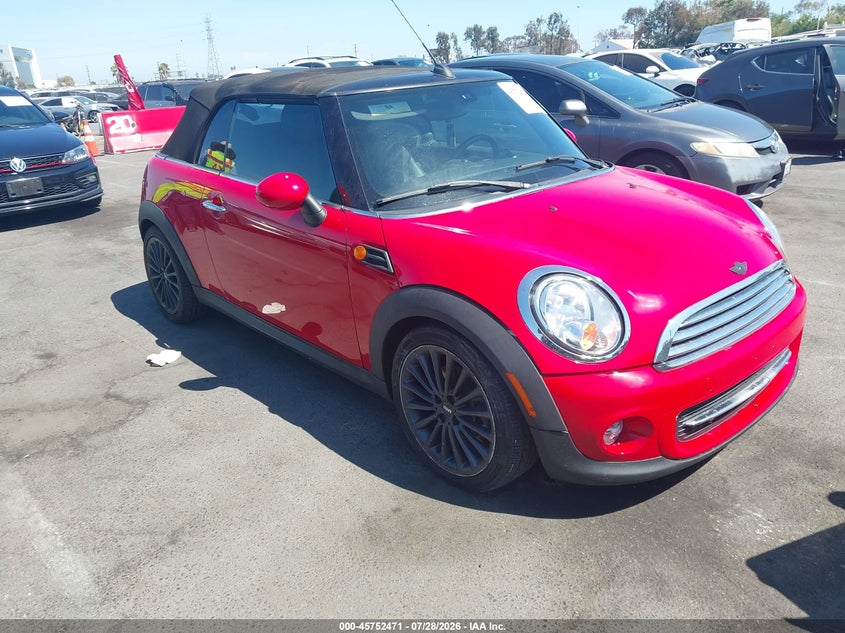 2015 Mini Convertible VIN WMWZN3C59FT862087 IAAI salvage auction — WATER/FLOOD, Wait Title, sold $25 on 2026-08-30 (photo 1)